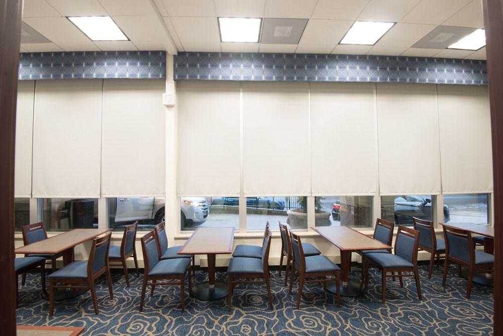 Doubletree By Hilton St. Louis Forest Park Esterno foto
