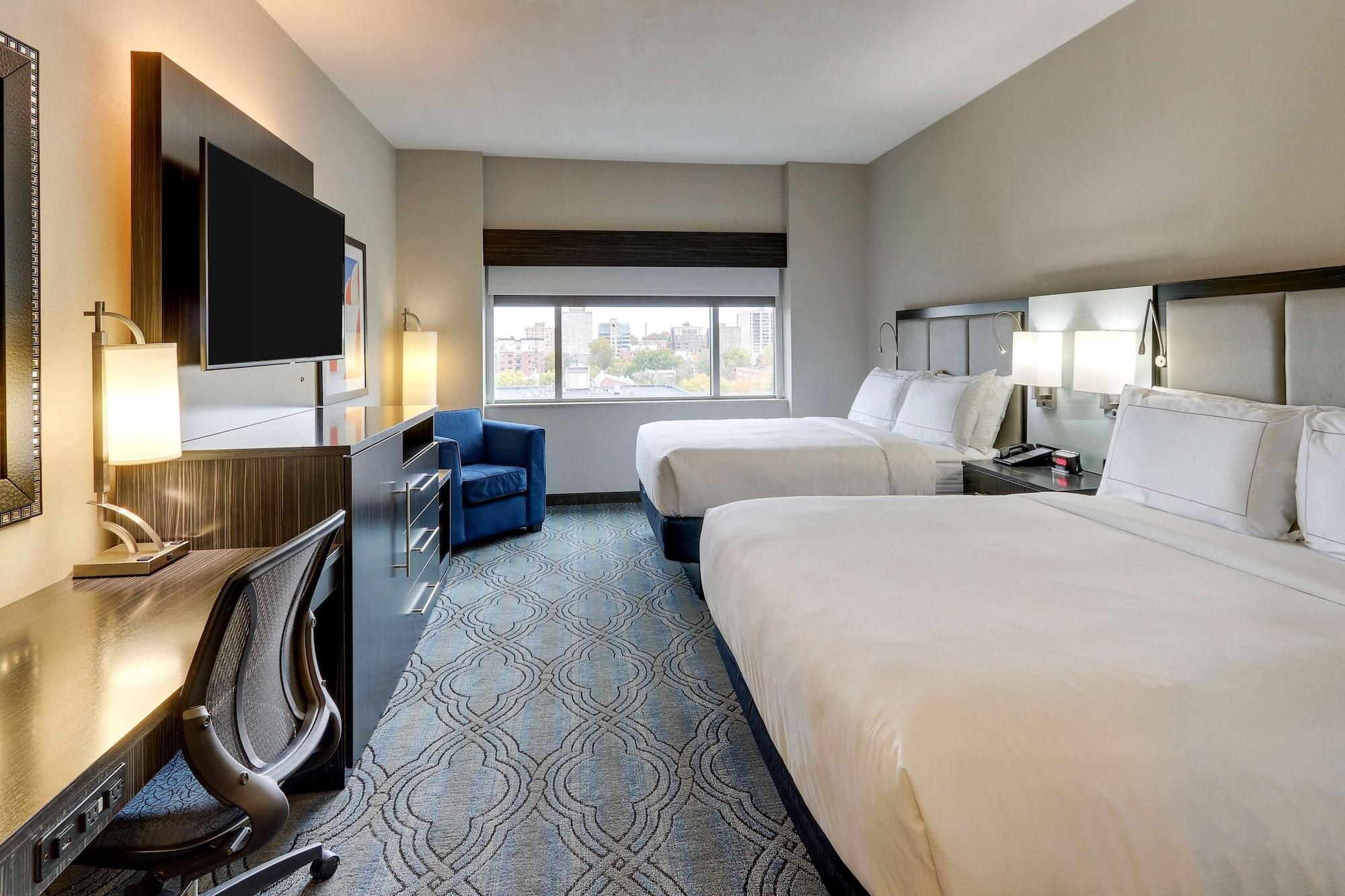 Doubletree By Hilton St. Louis Forest Park Esterno foto