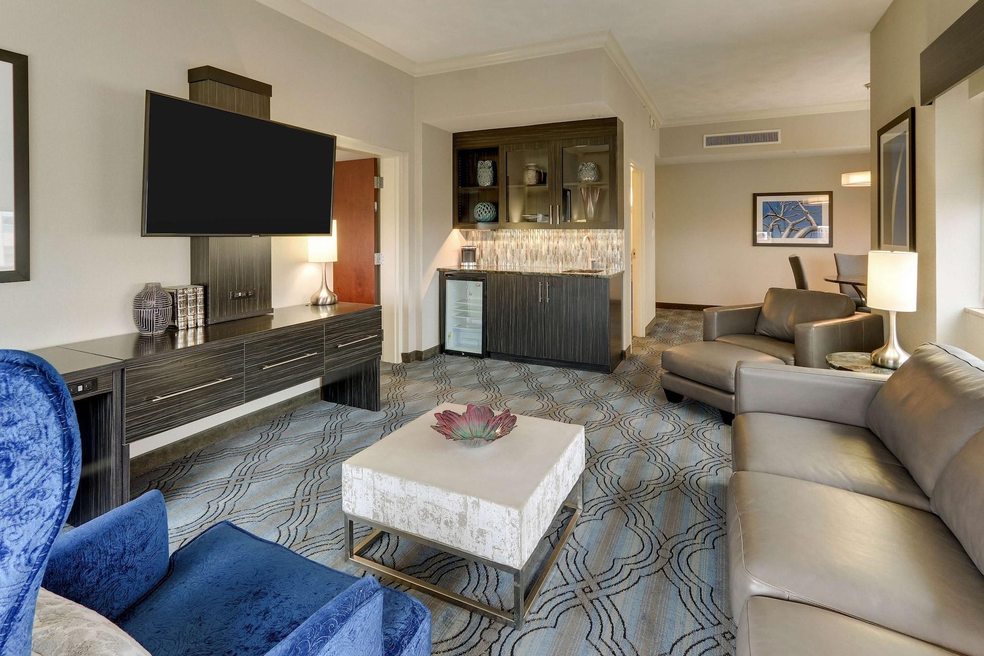 Doubletree By Hilton St. Louis Forest Park Esterno foto